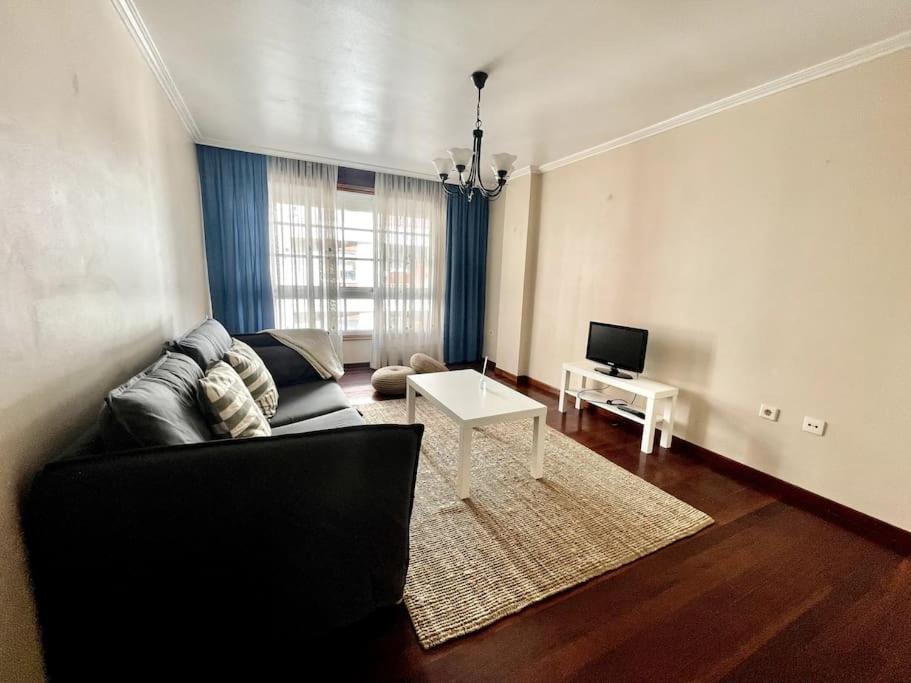 Agradable Apartamento Centrico En Cangas Exterior photo